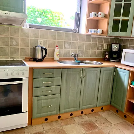 Daniela Radvanice (Hradec Kralove)